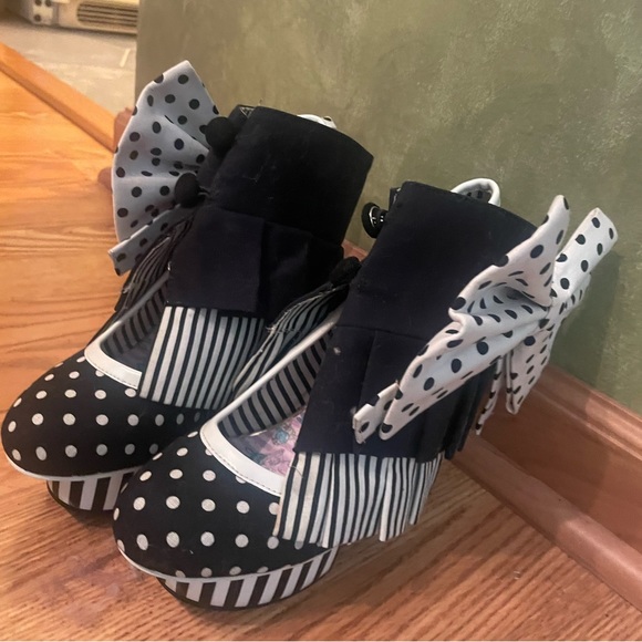 Irregular choice shoes with removable boot cover - Picture 5 of 5